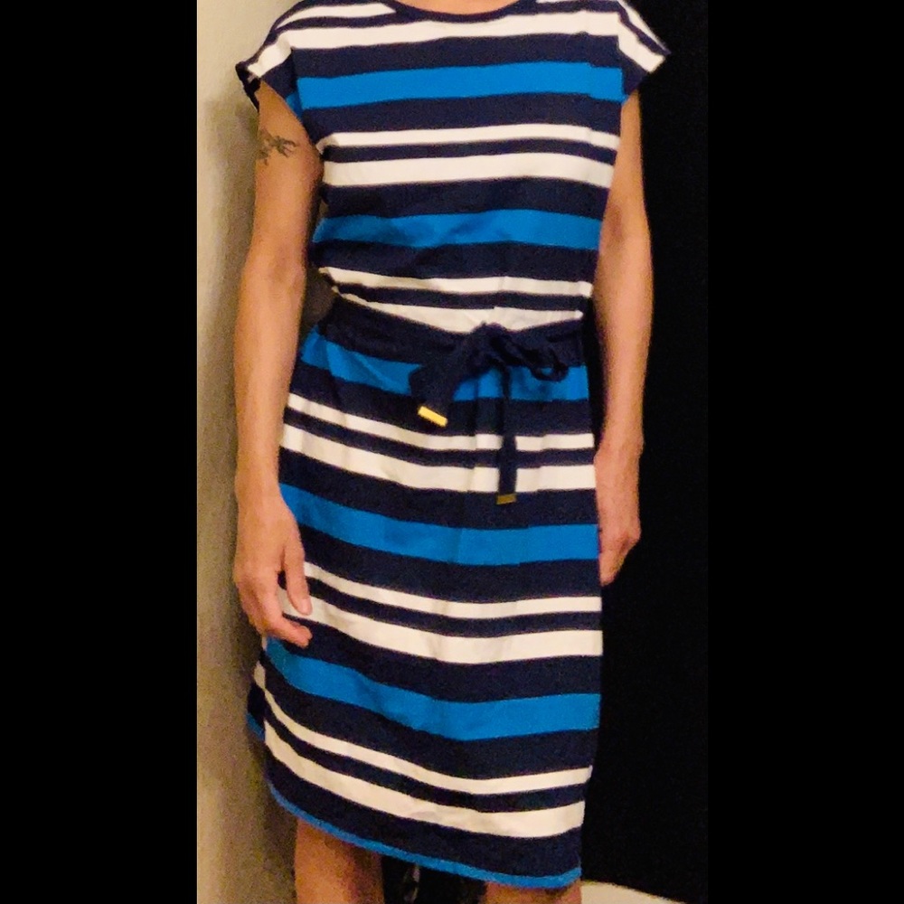 Tommy Hilfiger midi dress size medium